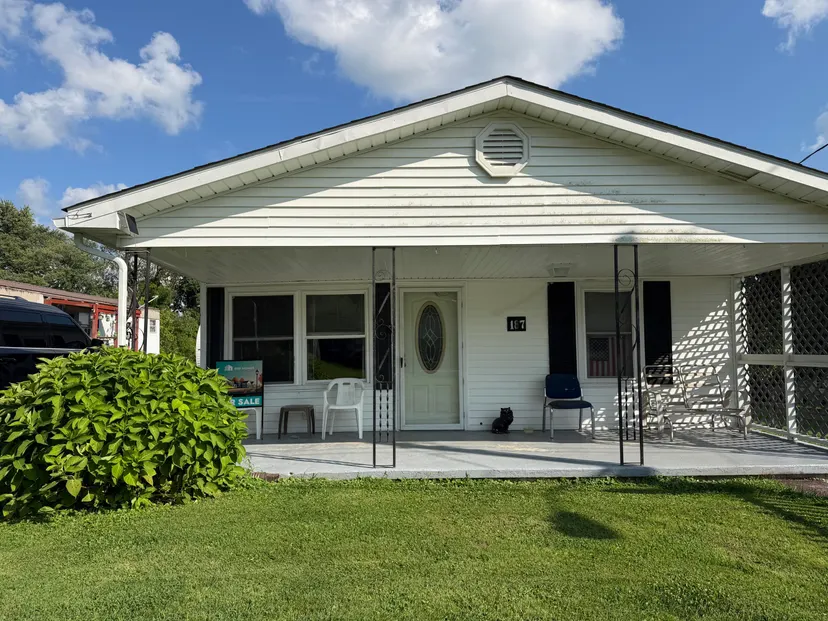 187 Virginia Avenue, Jamestown, KY 42629 — primary photo