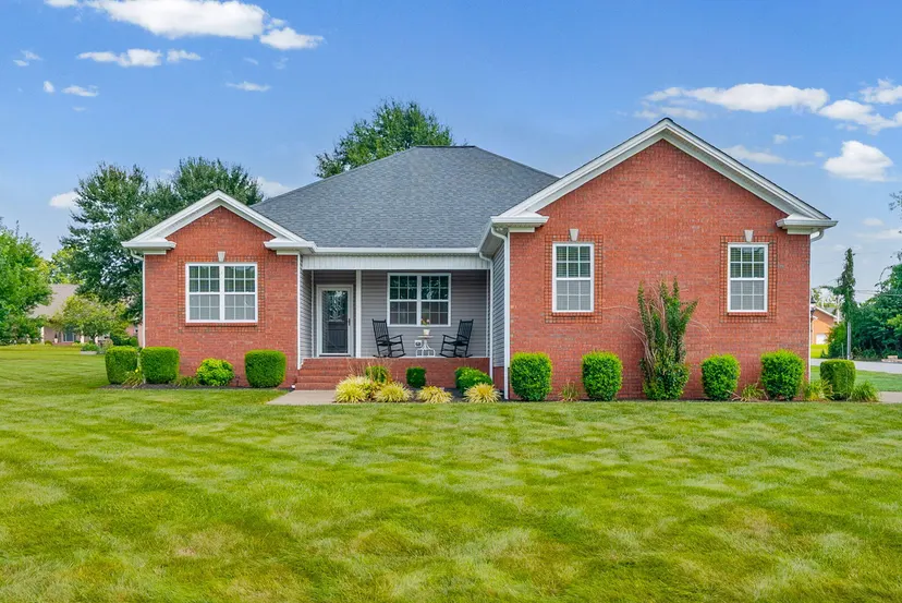 201 Quincy Drive, Hopkinsville, KY 42240 — primary photo