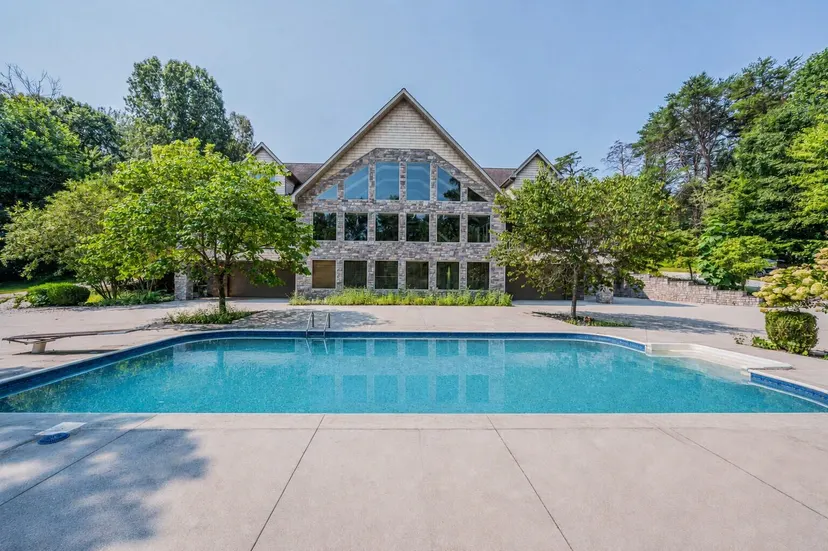 344 Oak Drive, Waynesburg, KY 40489 — primary photo