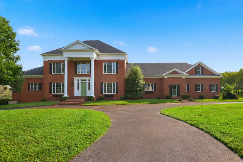 3021 Brookmonte Lane, Lexington, KY 40515 — primary photo