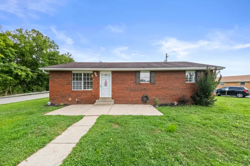 821 Cheryl Ann Court, Worthington, KY 41183 — primary photo