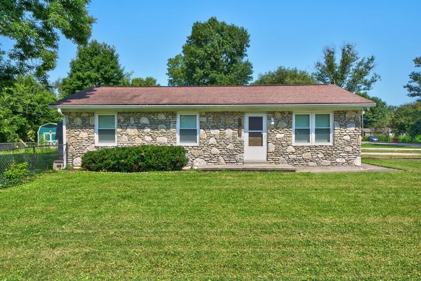 307 Peachtree Lane, Frankfort, KY 40601 — primary photo