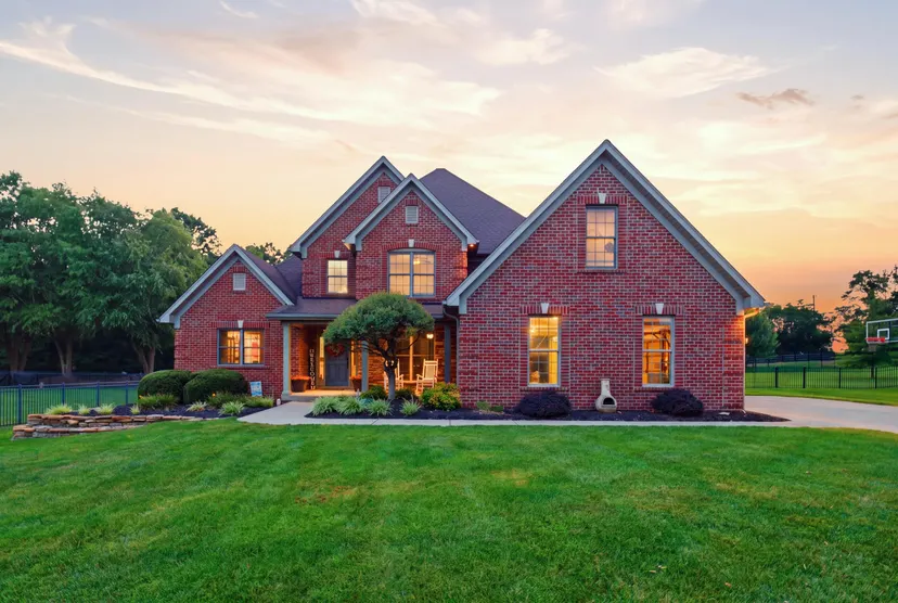 4702 Tall Grass Court, La Grange, KY 40031 — primary photo