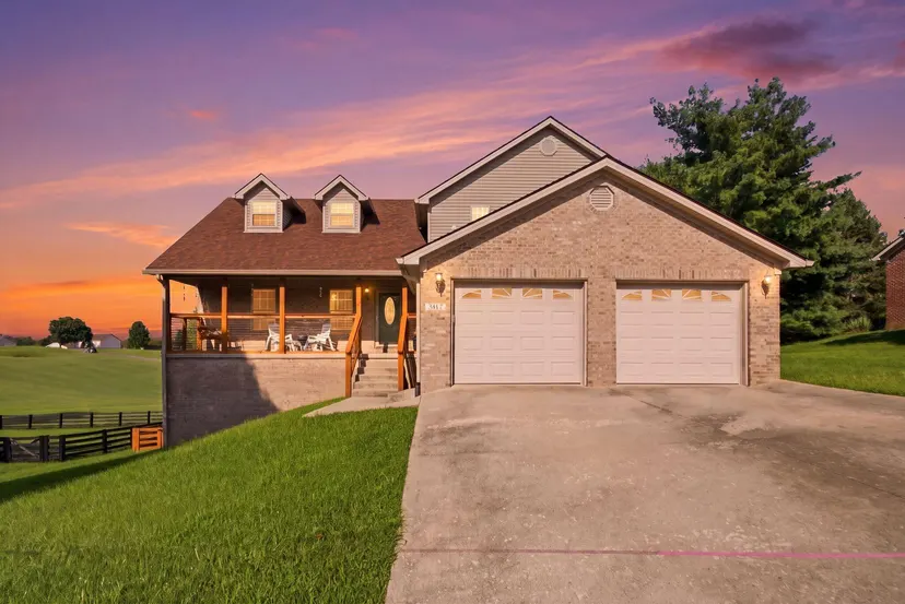 307 General Smith Drive, Richmond, KY 40475 — primary photo