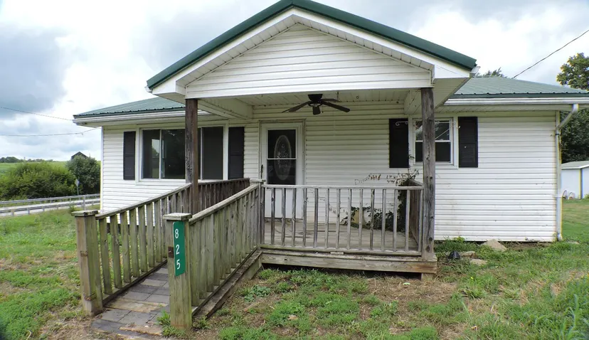 825 Main Street, Sharpsburg, KY 40374 — primary photo