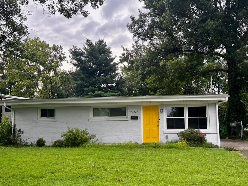1568 Heron Lane, Lexington, KY 40503 — primary photo