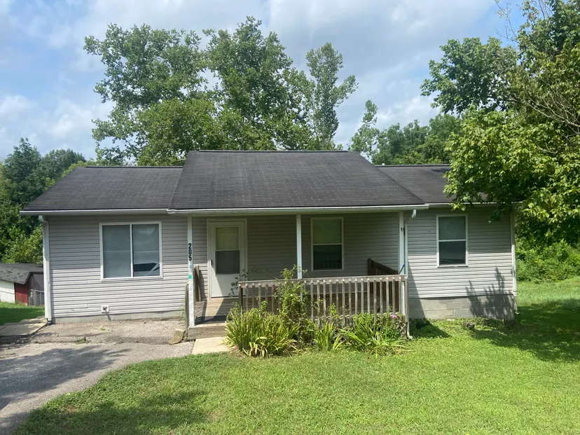 205 Keith Whitley Boulevard, Sandy Hook, KY 41171 — primary photo