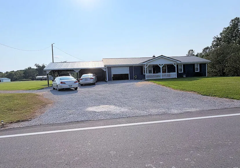 3945 Kentucky 39, Crab Orchard, KY 40419 — primary photo