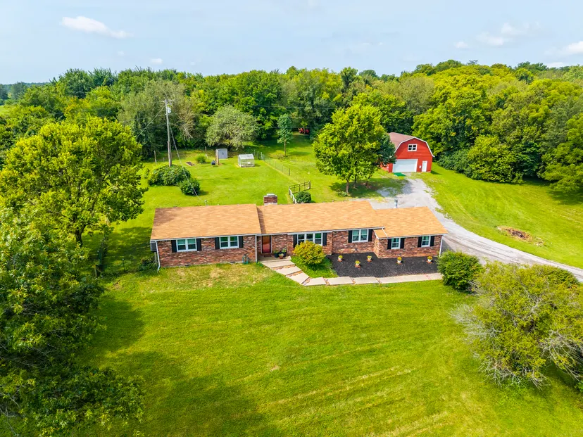 2405 Chrisman Lane, Danville, KY 40422 — primary photo