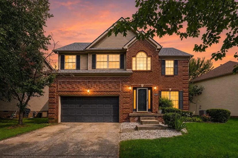 631 Brookgreen Lane, Lexington, KY 40509 — primary photo