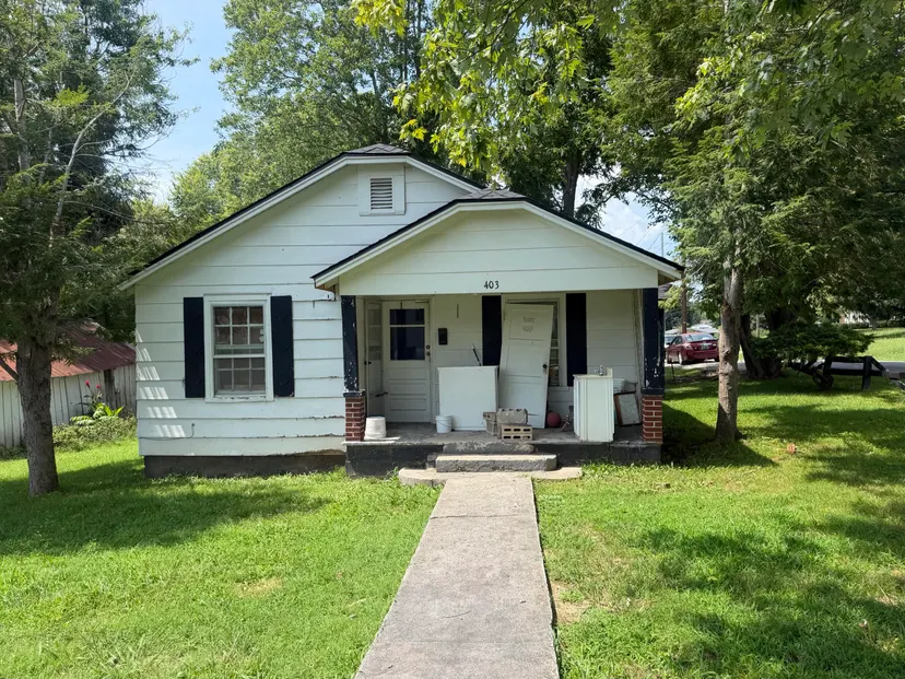 403 Ridgewood Avenue, Monticello, KY 42633 — primary photo