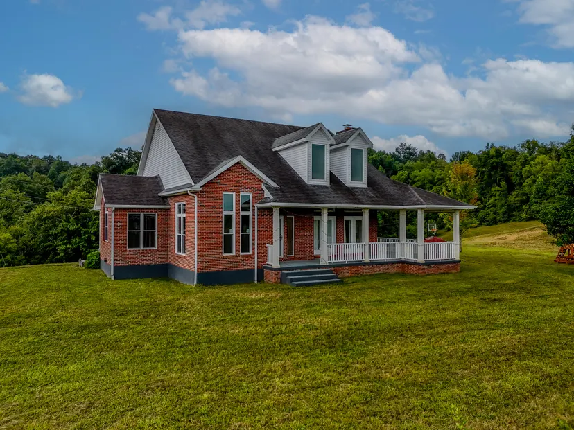 198 Iwanna Loop, Ezel, KY 41425 — primary photo