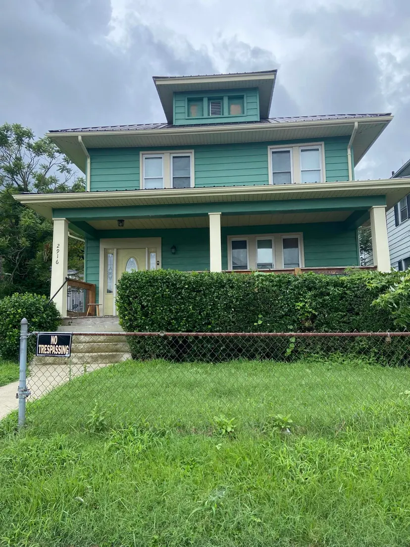 2916 Bath Avenue, Ashland, KY 41101 — primary photo