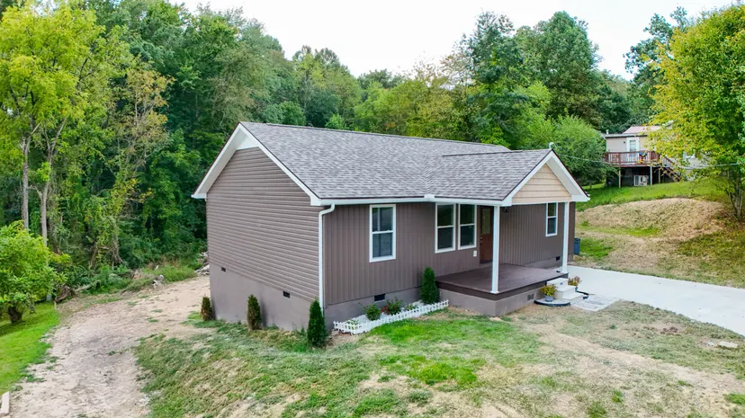 903 W 8th Street, Corbin, KY 40701 — primary photo
