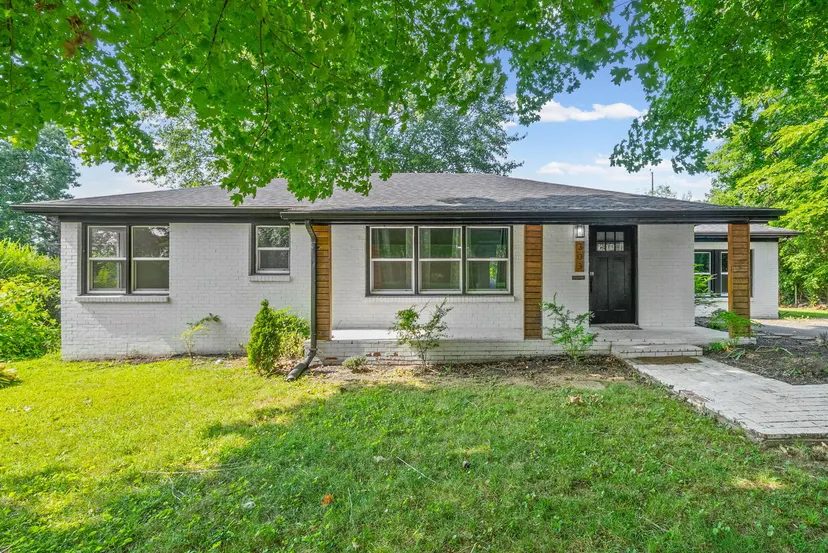 303 Jessie Avenue, Hopkinsville, KY 42240 — primary photo