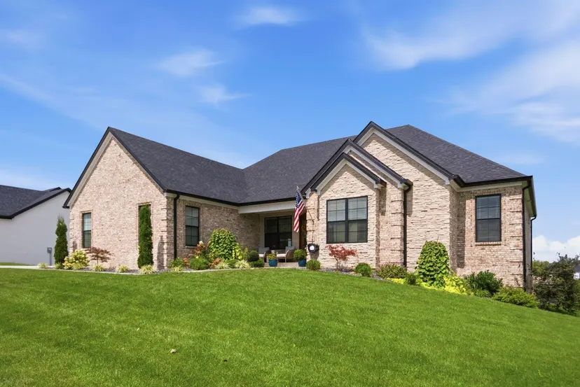 4237 Equestrian Way, Richmond, KY 40475 — primary photo
