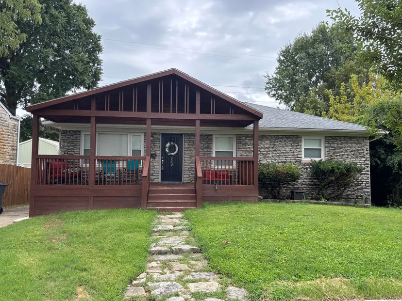 232 St Ann Drive, Lexington, KY 40502 — primary photo