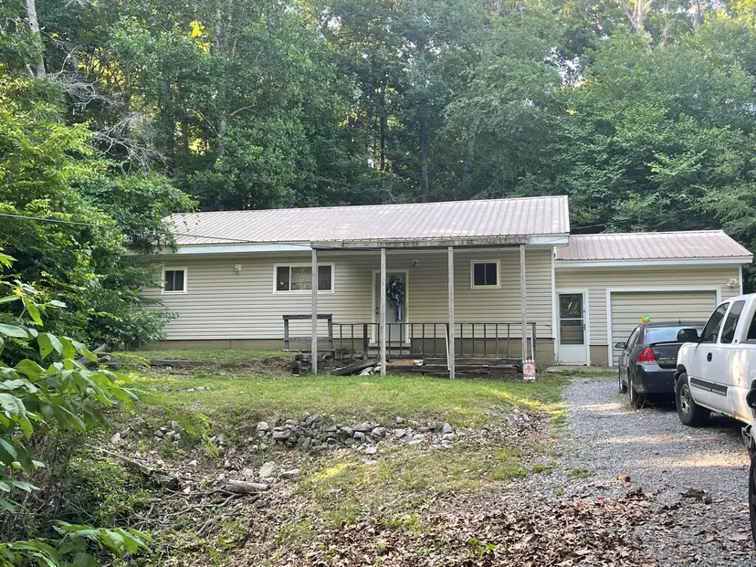 1205 Rockcastle Lakeshore Drive, Cadiz, KY 42211 — primary photo