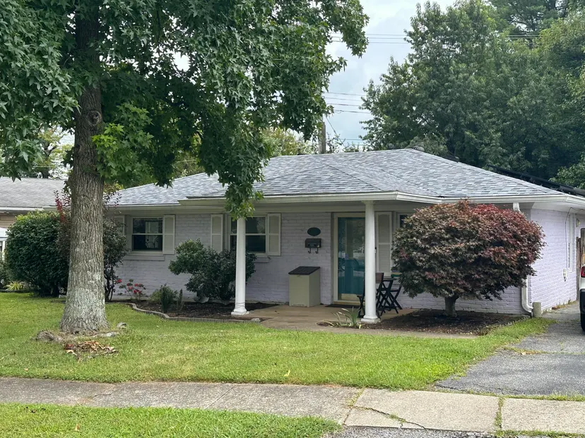 562 Sandalwood Drive, Lexington, KY 40505 — primary photo