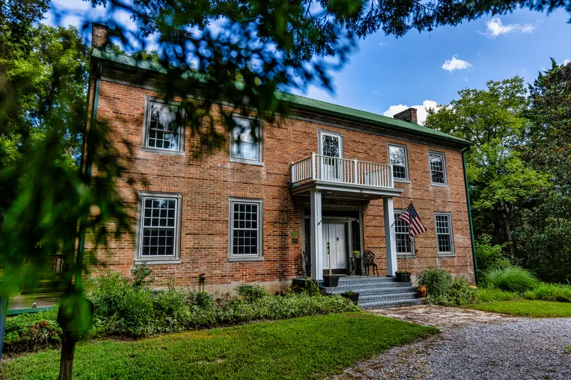 16 Navy Drive, Murray, KY 42071 — primary photo