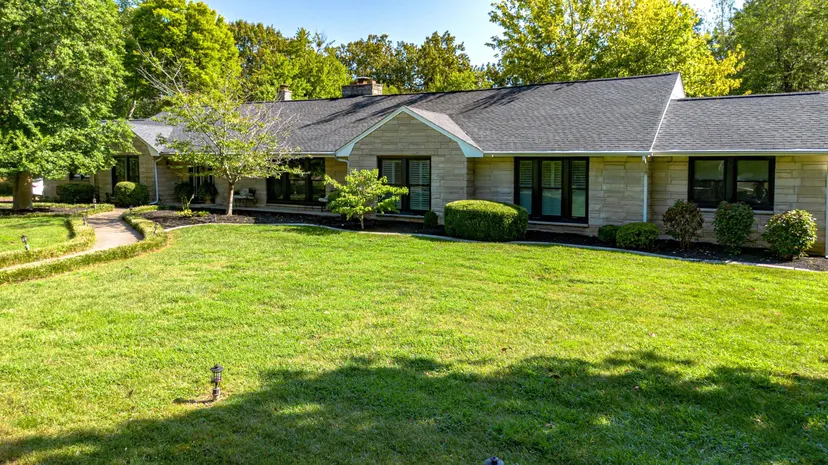 200 Valley Road, Paducah, KY 42001 — primary photo
