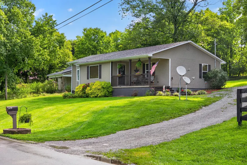 2983 Perryville Road, Harrodsburg, KY 40330 — primary photo