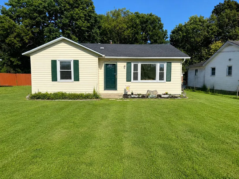 743 Moberly Road, Harrodsburg, KY 40330 — primary photo