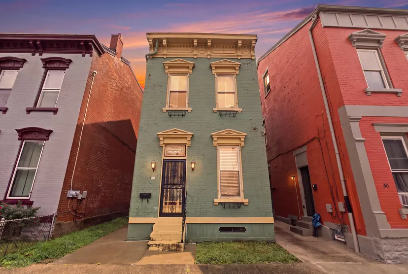 28 W 10th Street, Newport, KY 41071 — primary photo