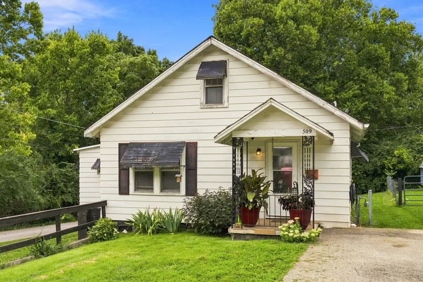509 S Elmarch Avenue, Cynthiana, KY 41031 — primary photo