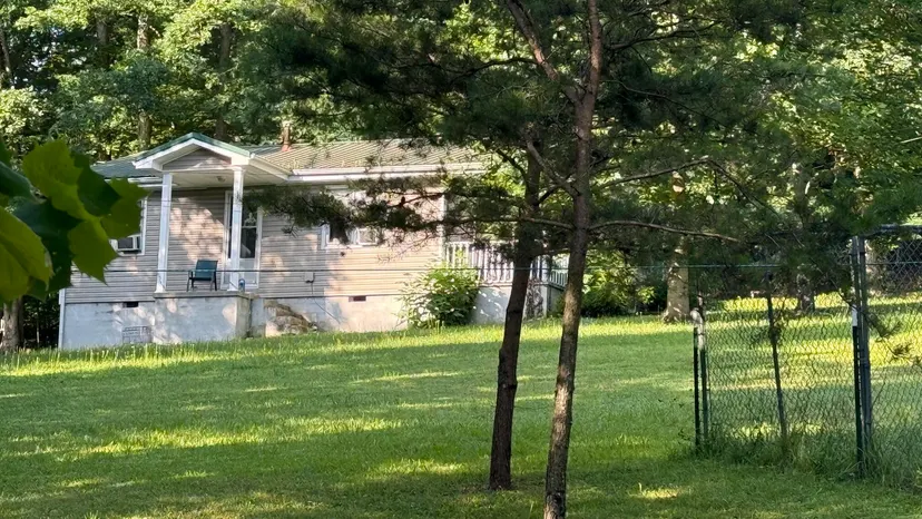 750, 758, 762, 766 Mount Vernon Road, Berea, KY 40403 — primary photo