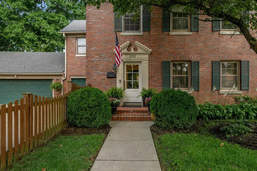 160 Romany Road, Lexington, KY 40502 — primary photo