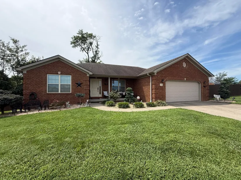 144 Oak Meadow Drive, Berea, KY 40403 — primary photo