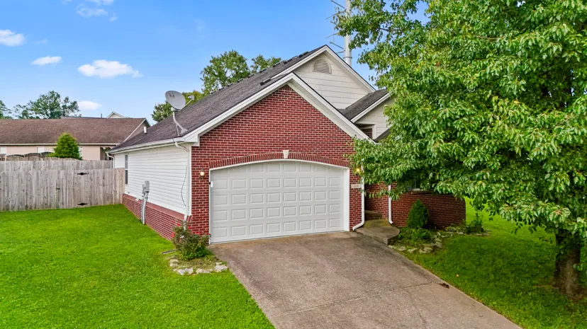 106 Final Turn Circle, Georgetown, KY 40324 — primary photo