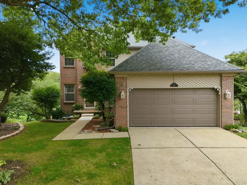 213 Twin Shores Court, Lexington, KY 40515 — primary photo