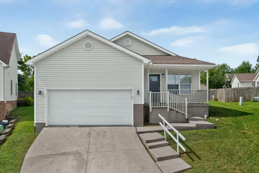 2304 Country Hills Circle, Lexington, KY 40509 — primary photo