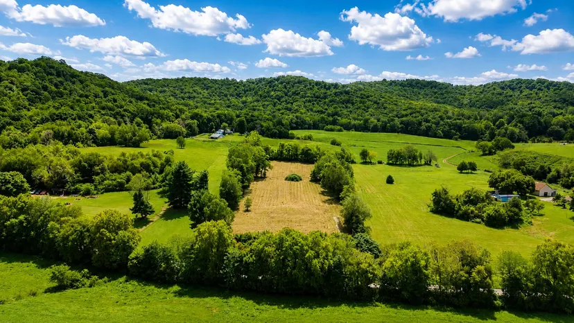 6250 Kentucky 198, Hustonville, KY 40437 — primary photo