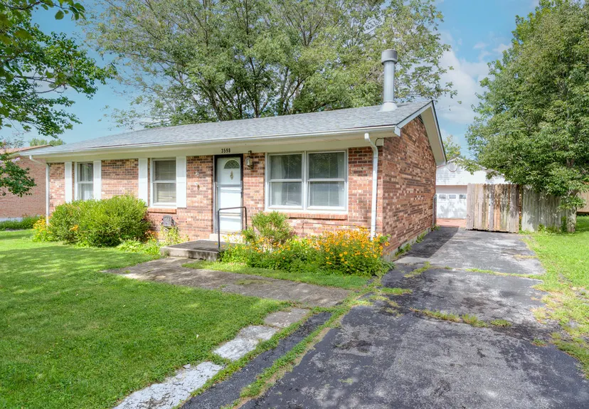 3598 Niagara Drive, Lexington, KY 40517 — primary photo