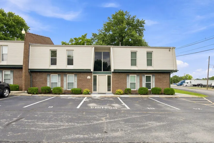 1310 Louisville Road 11, Frankfort, KY 40601 — primary photo