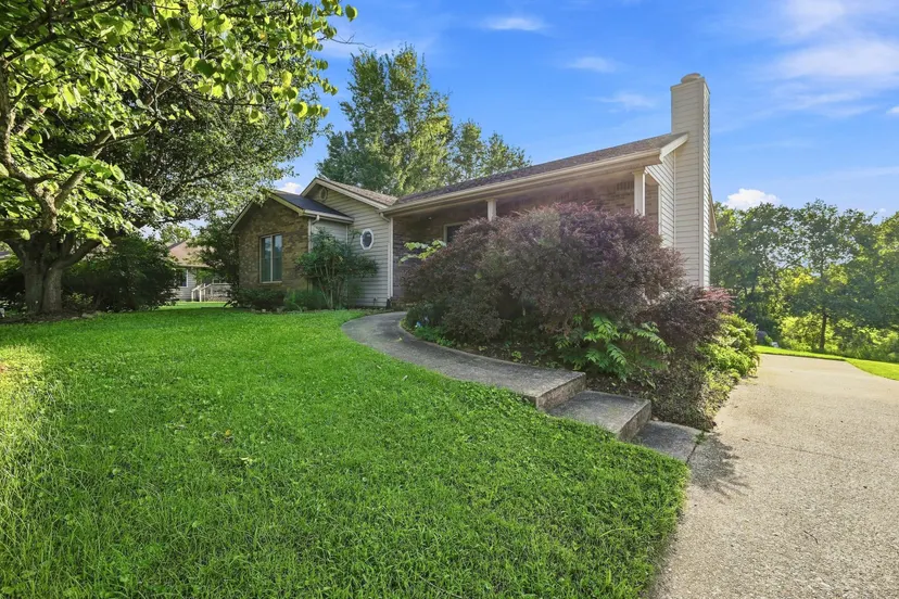 105 Weslyn Way, Nicholasville, KY 40356 — primary photo