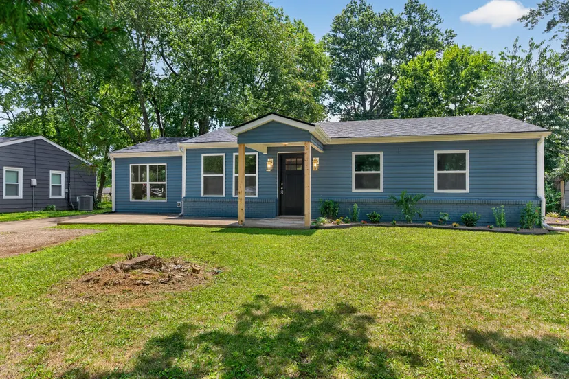 2318 Allen Drive, Lexington, KY 40505 — primary photo