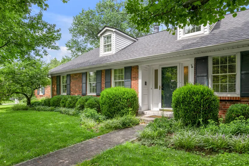 2153 Island Drive, Lexington, KY 40502 — primary photo