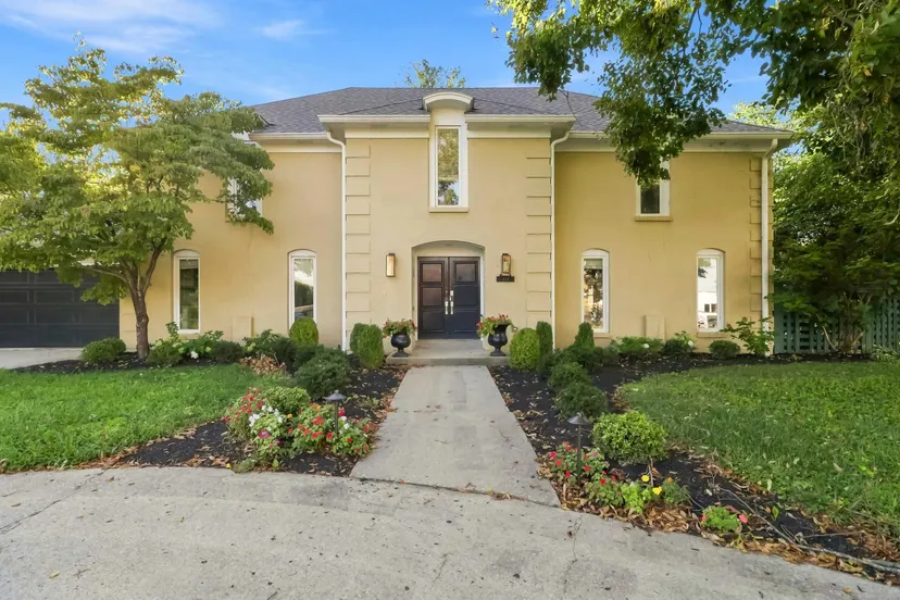 333 Lakeshore Drive, Lexington, KY 40502 — primary photo