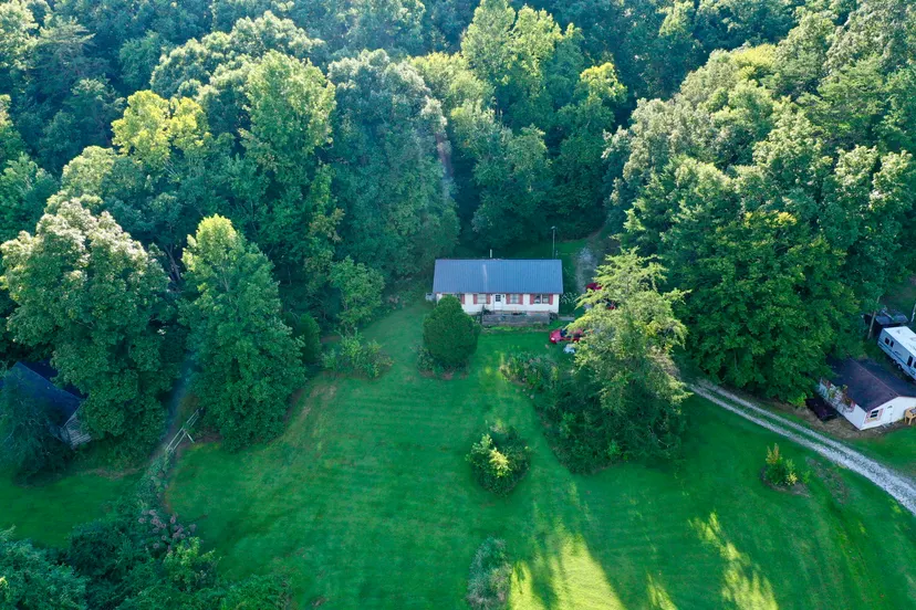 335 Smallwood Road, Stanton, KY 40380 — primary photo