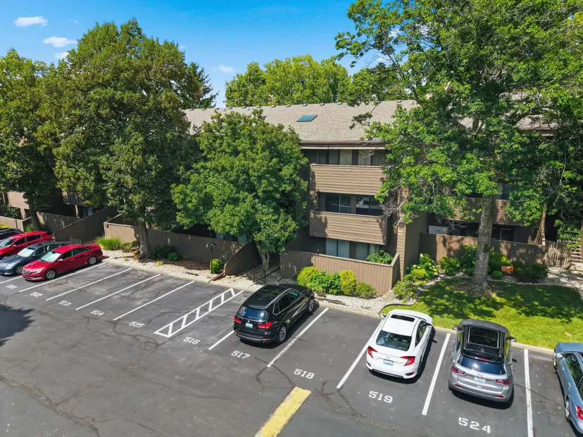 750 Shaker Drive 515, Lexington, KY 40504 — primary photo