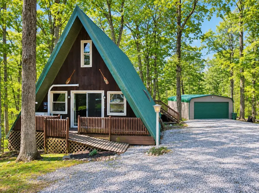 1514 Goose Hollow Road, Cadiz, KY 42211 — primary photo