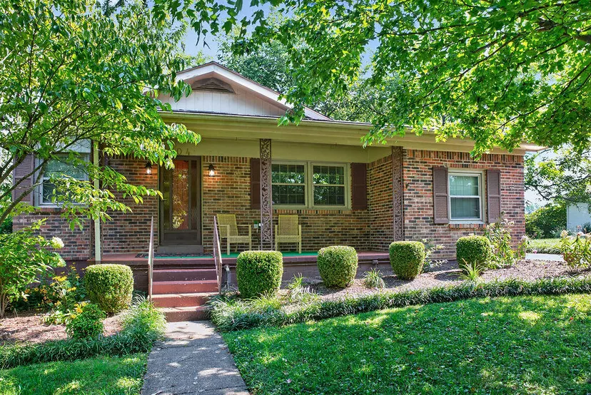 104 College Street, Millersburg, KY 40348 — primary photo