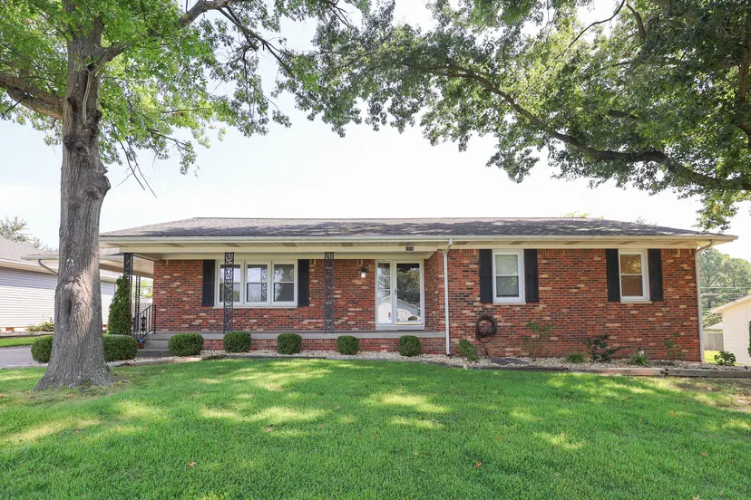 1316 Ramona Drive, Paducah, KY 42001 — primary photo