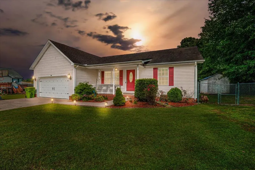 1580 Engle Ridge Road, Lily, KY 40740 — primary photo