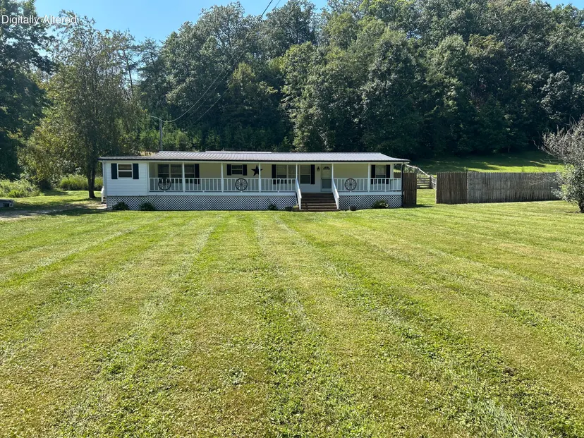 1325 Black Creek Road, Clay City, KY 40312 — primary photo