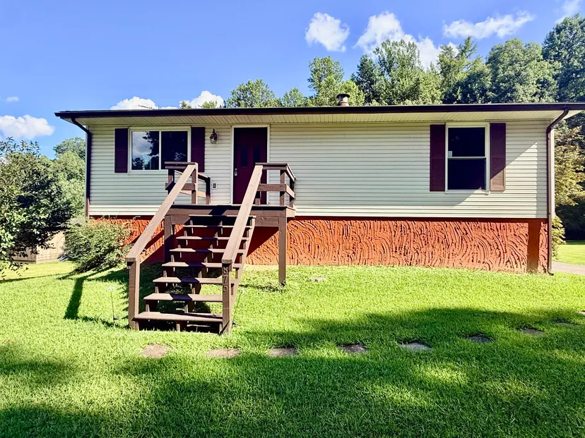 875 Copperas, Morehead, KY 40351 — primary photo